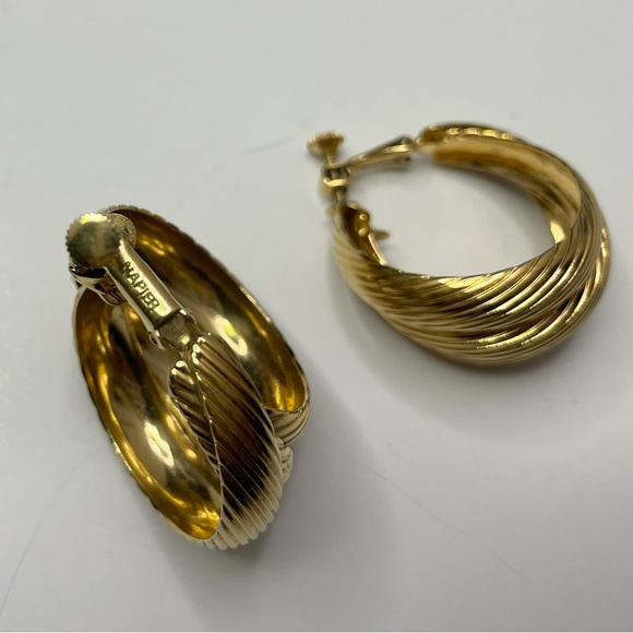 Vintage❤️ Napier Clip on Hoop Earrings - Picture 2 of 3